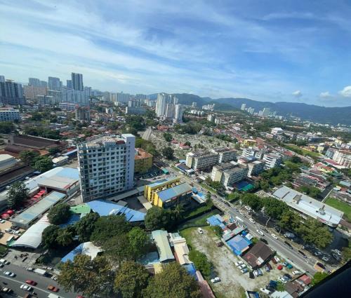 George Town Apartment | Luxury 2BR SunnySuite Sky Pool Breathtaking Views