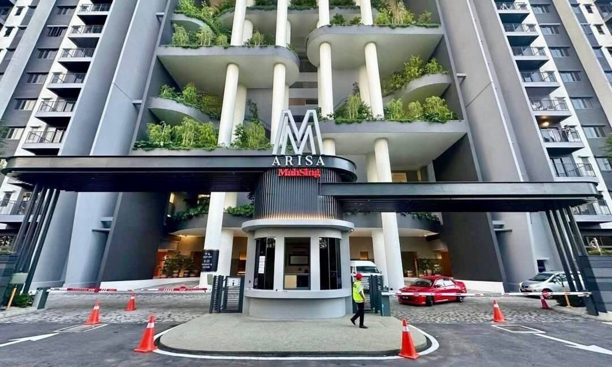 Sentul Pasar Apartment | M Arisa Sentul by Airhost