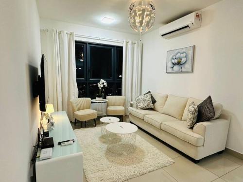 Taman Pertama Apartment | M Vertica KL City 3B2B 8 Pax [Wi-Fi, 2 Carparks]