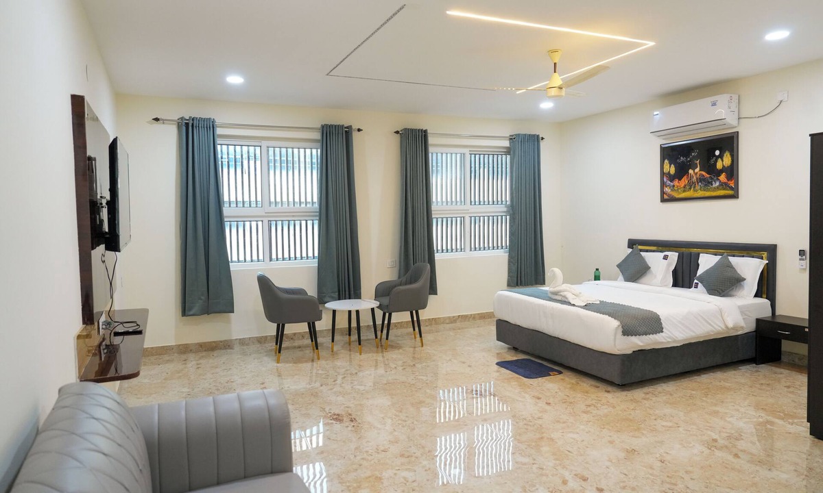 Manikonda Hotel | Madhura Luxury Hotel, Gachibowli near Hitech City