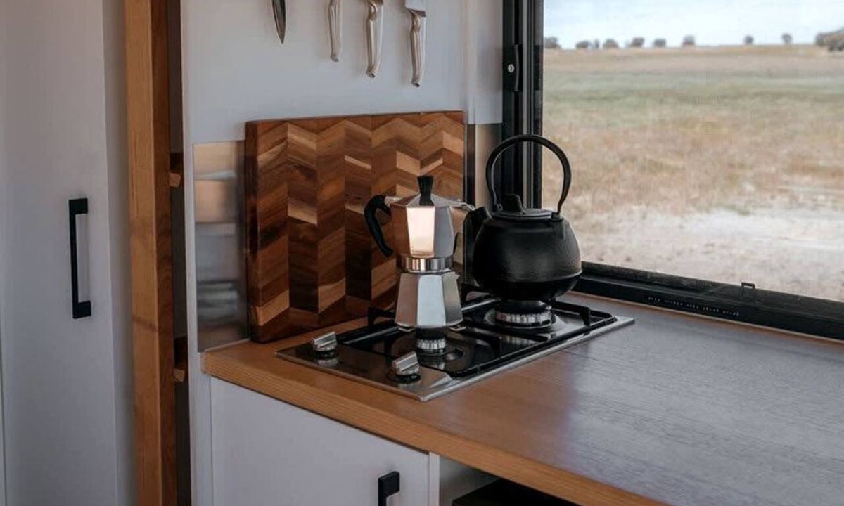 Skipton Cabin | Magical Tiny House with Amazing Stargazing and Deck in Victoria