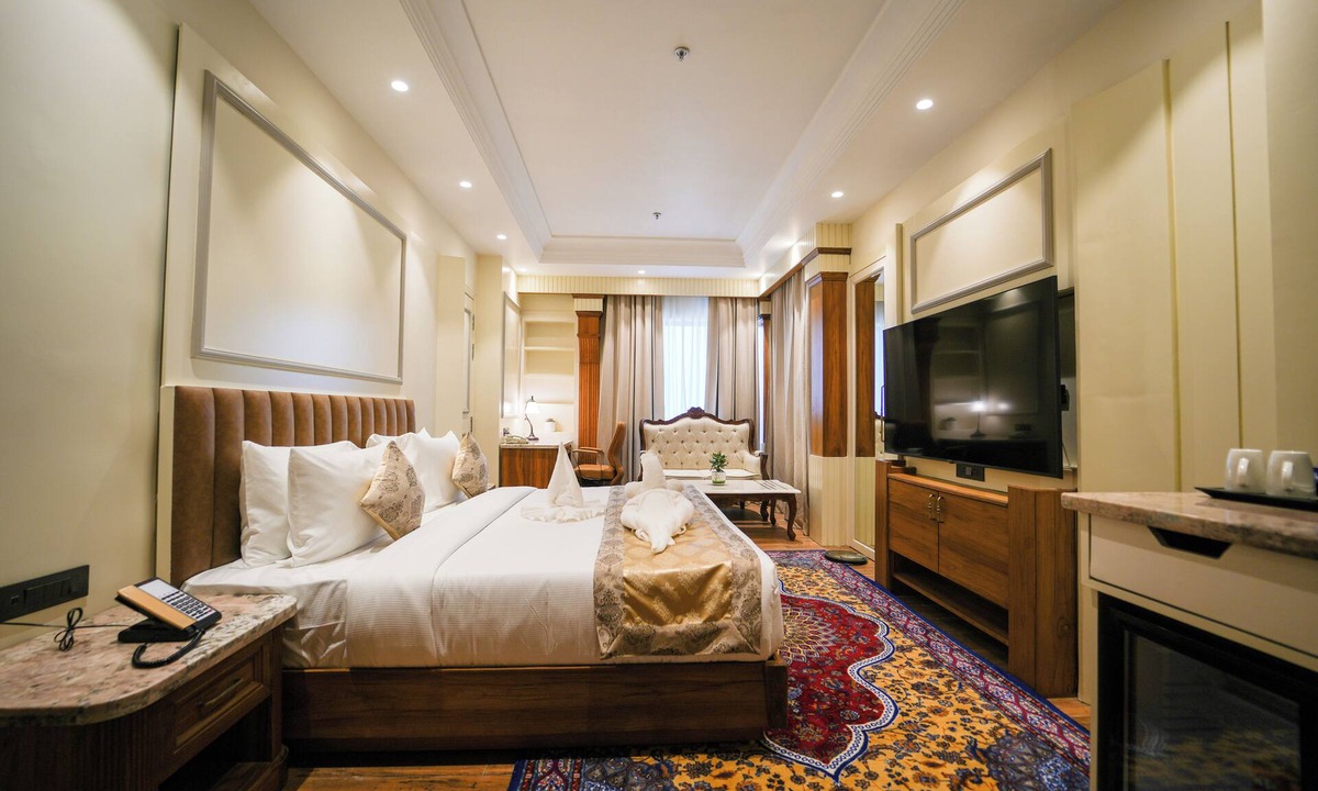 Rohtak Hotel | Maharaja Palaces Rohtak