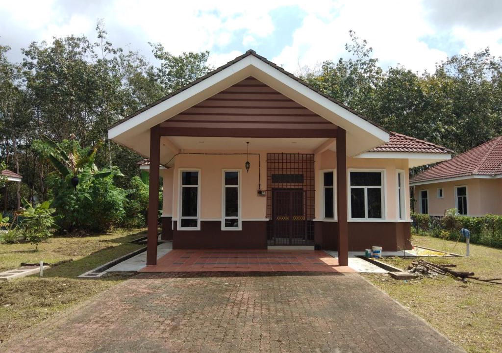 Kampung Padang Luas Apartment | Mama Homestay