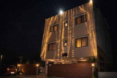Gwalior Hotel | Manas homes