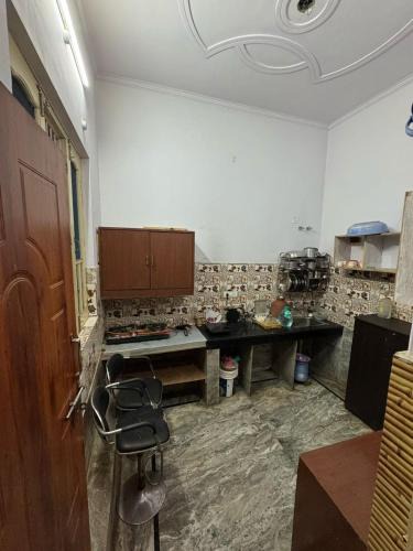Mandi Apartment | Manohar Home Stay Manali Highway