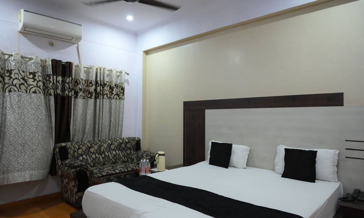 Bareilly Hotel | Mansarovar Hotel & Banquets