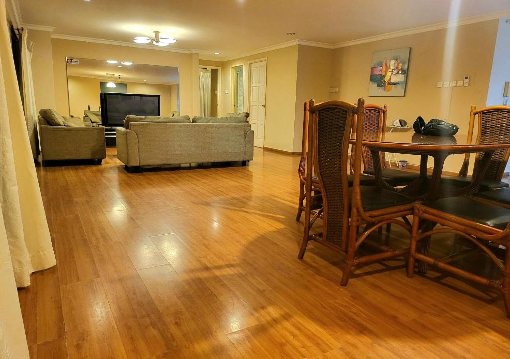 Downtown Kota Kinabalu Apartment | MARINA COURT SABAH FAMILY APARTMENT