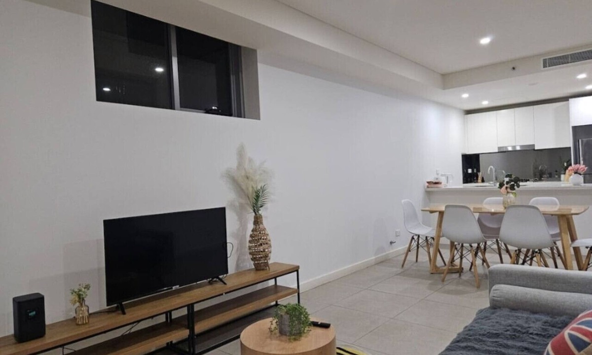 Mascot Apartment | Mascot 2 bed 213 Close to station easy to anywhere