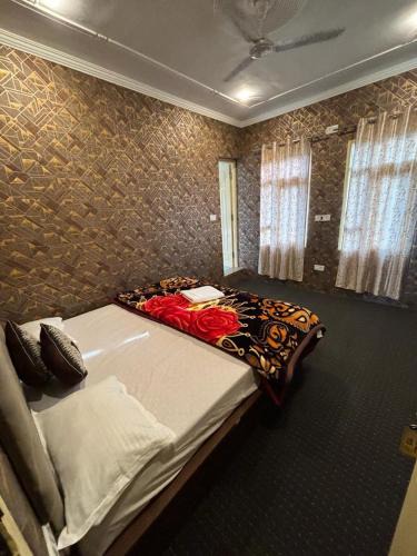 New Manali House | Mata Kripaa Hotel