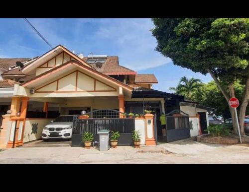 Taman Jati House | max villa