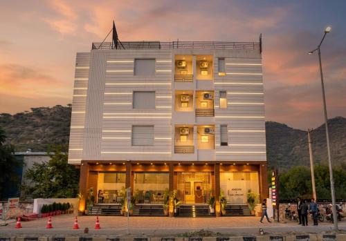 Udaipurwati Hotel | Mayoor Hotel