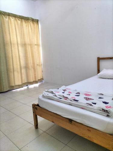 Bandar Sri Permaisuri House | Medium Room shared bathroom Cengal Condominium
