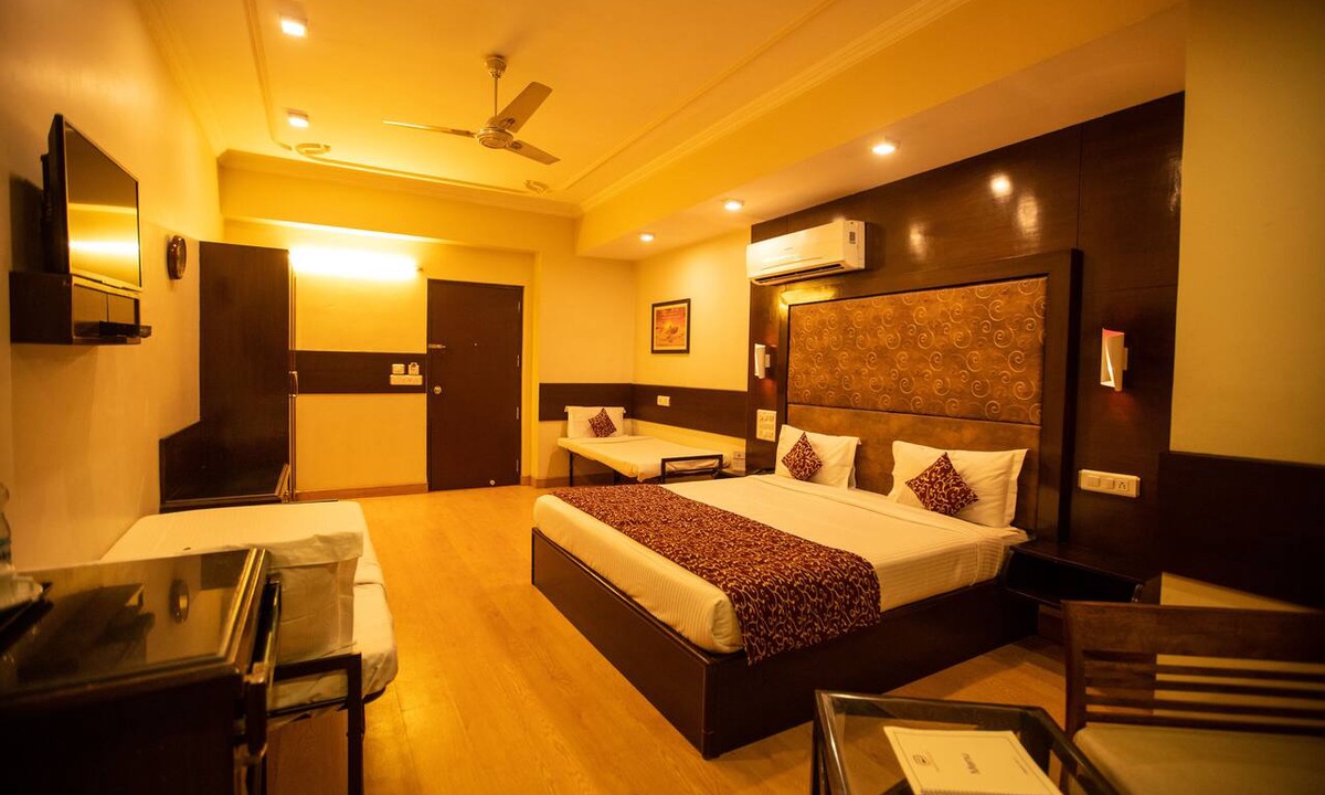 Bani Park Hotel | Milestone 251