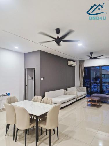 Melayu Apartment | Minimalist Dual-Key Stay with 4BR at Farlim Penang