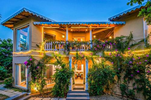 Bhimtal Villa | Mistletoe House by VEO - Part of StayVista