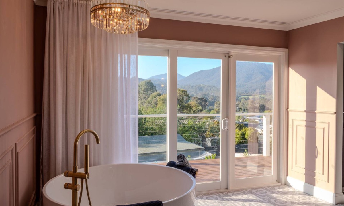 Eildon House | Misty Views Eildon !