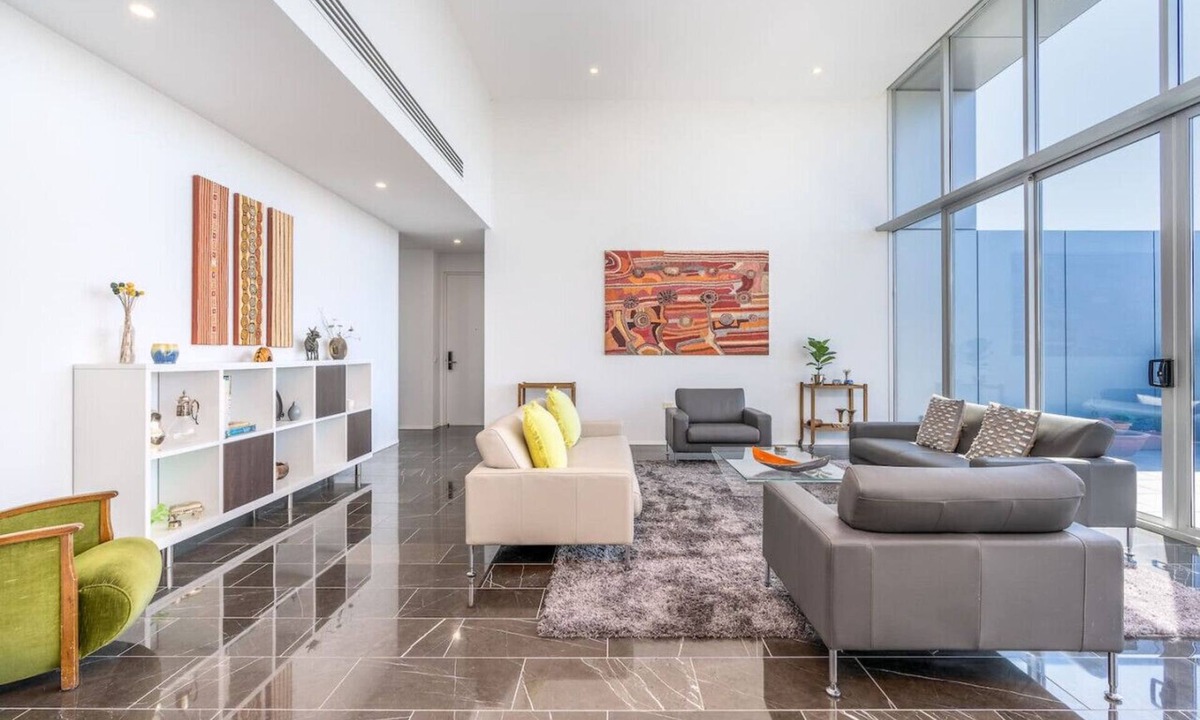 Capital Hill Apartment | Modern 3BR Home 5 mins away from Parliament House