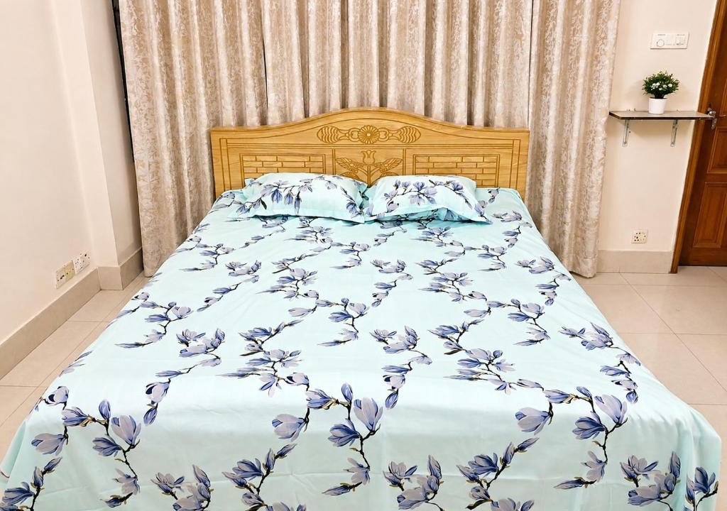 Banani Apartment | Modern Banani Apt, 2BR, 12 Min from Airport