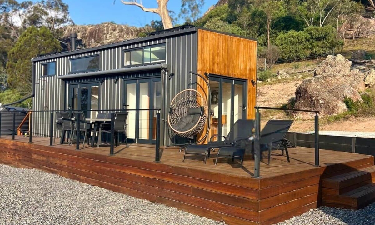 Pinnacle Swamp Cabin | Modern Off-Grid Tiny House, Rylstone