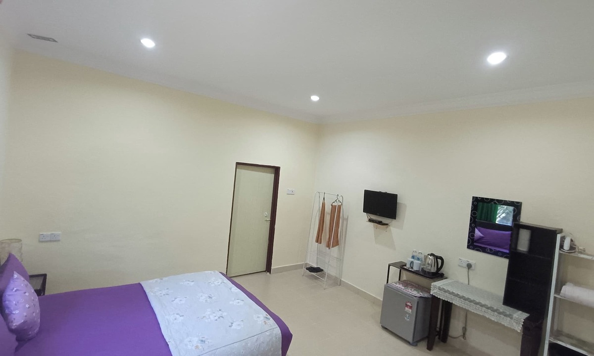 Lubok Buaya Hotel | Motel Aurora Damai
