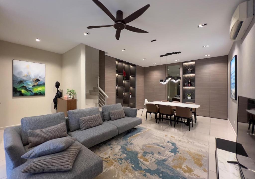 Jenjarom House | Msplus