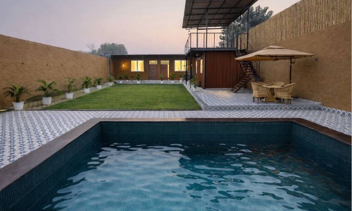 Faridabad Other | Mud Meadows - Peace and Tranquility 3br Farm With Pool