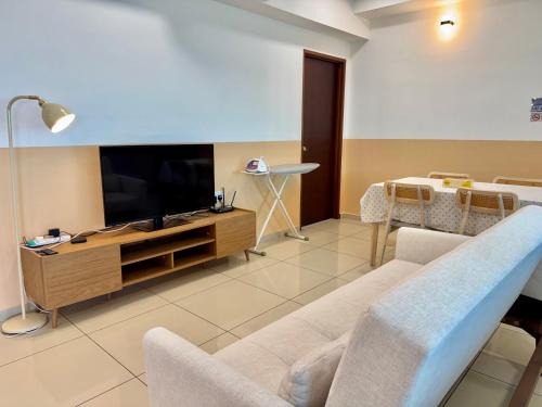 Bukit Tengah Apartment | MUUJI Lodge-Juru Sentral Icon City