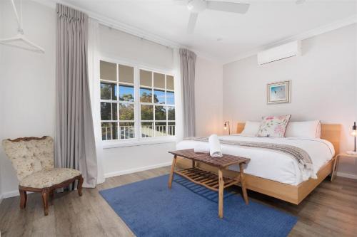 Kangaroo Valley Apartment | Myrtle Tree Lodge - Leaves