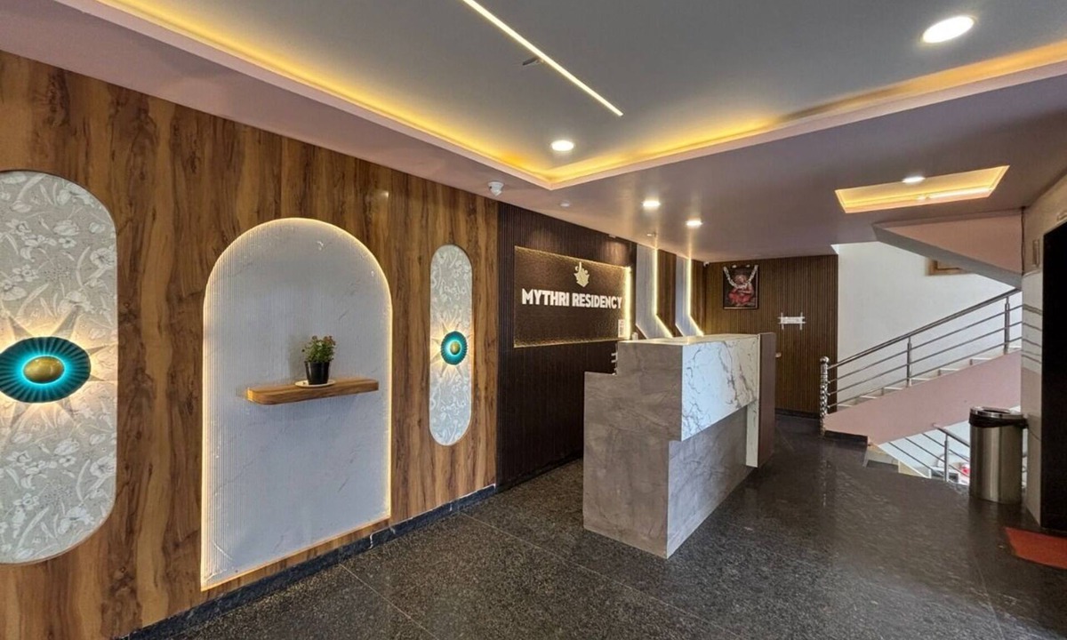 Hubli Hotel | Mythri Residency