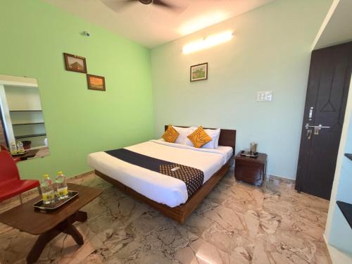 Thanjavur Hotel | Naadi Grand Inn