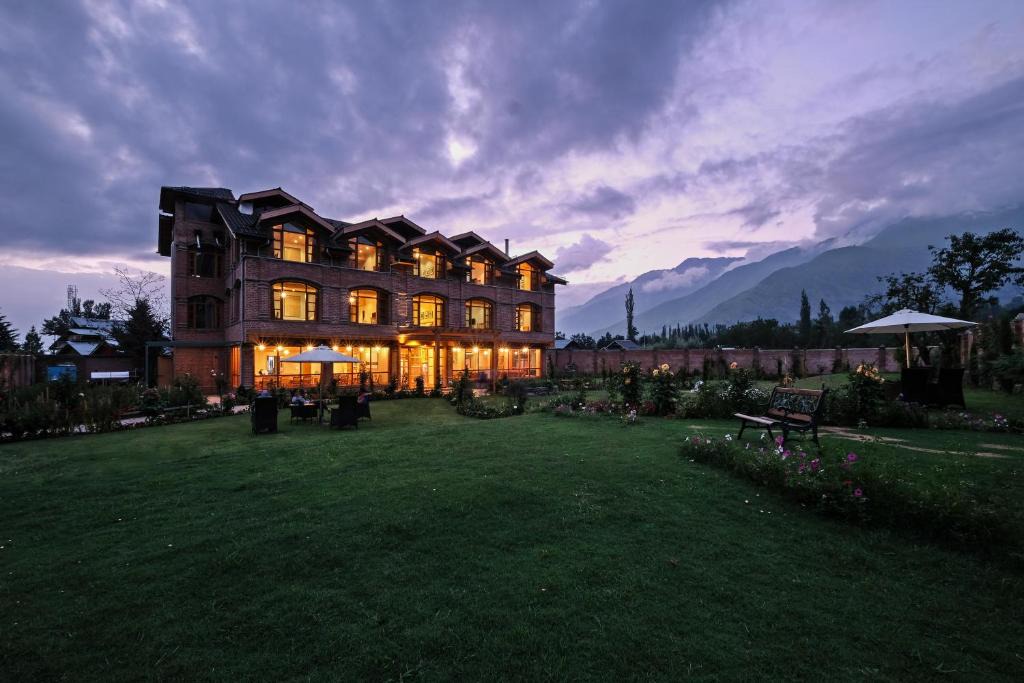 Brein Hotel | Nadis - A handcrafted boutique hotel