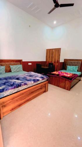 Mathura House | Natthi raj residency
