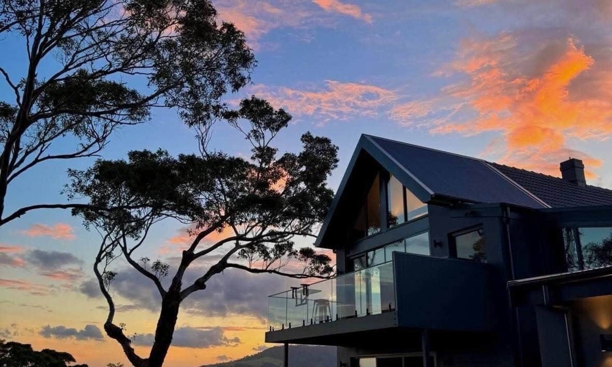 Gerringong House | Newly Renovated Heritage Schoolhouse with Ocean Views
