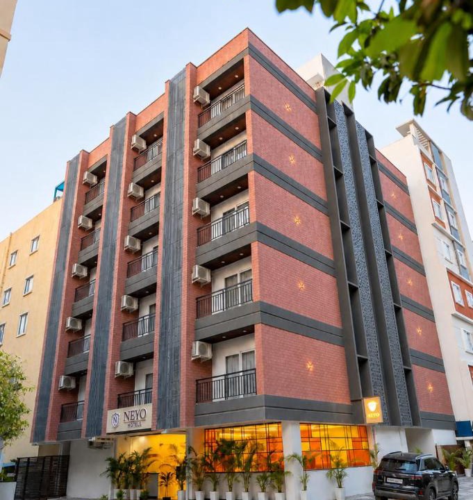 Kondapur Hotel | Neyo Hotels