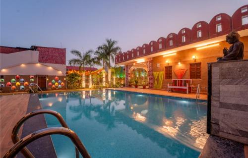 Jaipur Hotel | Nimbal Dhani A Traditional Palace
