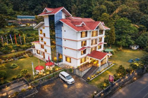 Gangtok Hotel | Noble Heritage Resort by Luxe Sharda Group