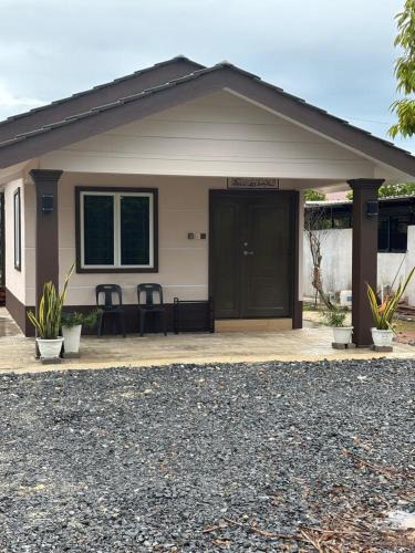 Kampung Gial House | Normie Roomstay