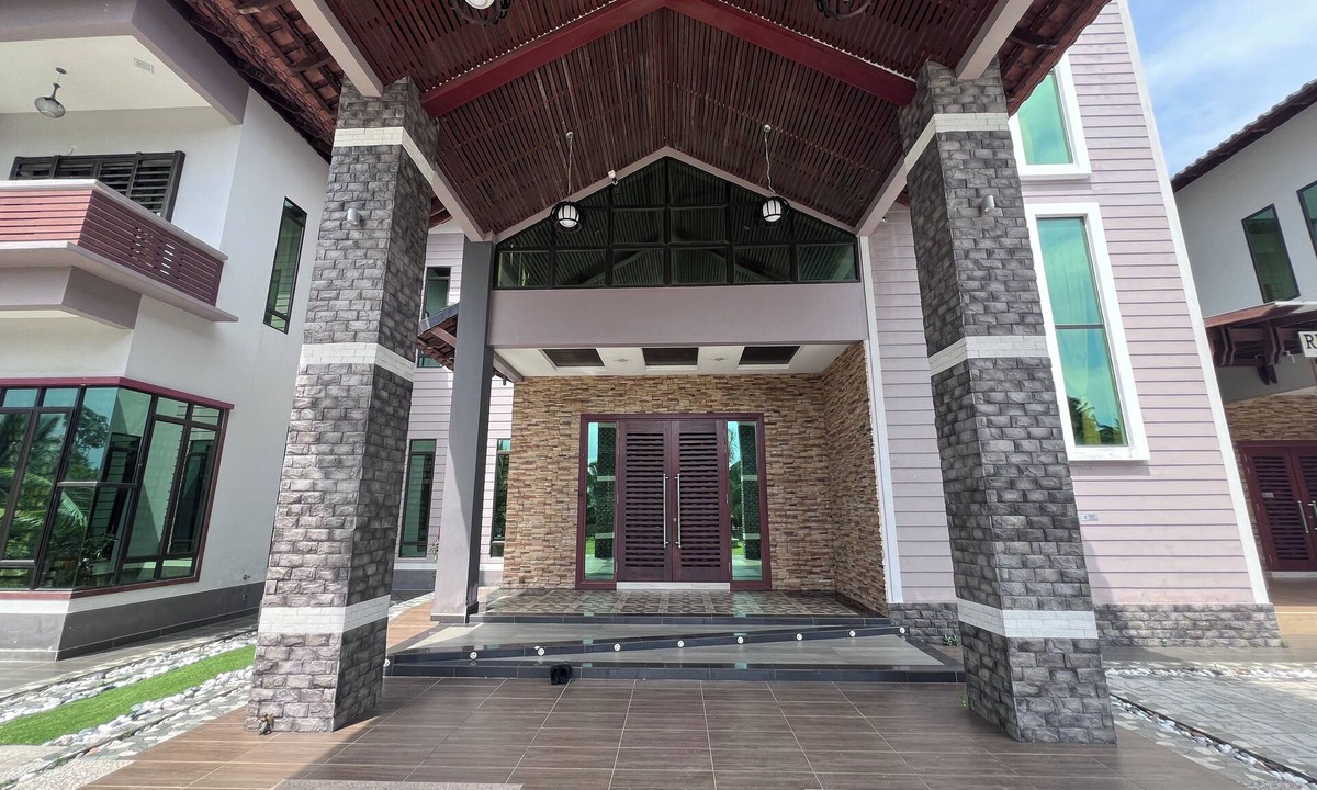 Cherating Hotel | Nurbayu Chalet, Kemaman