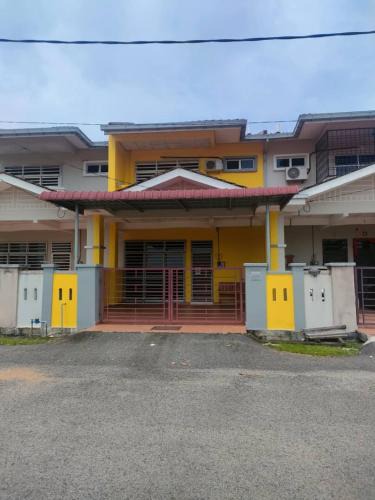 Marang House | NVACASTAY