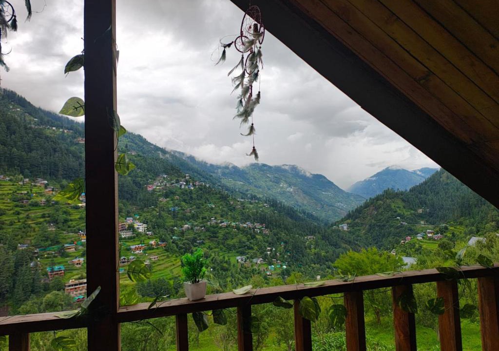 Jibhi House | Offbeat Trails