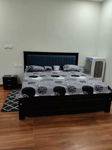 Avinashi House | Omi nivas near airport