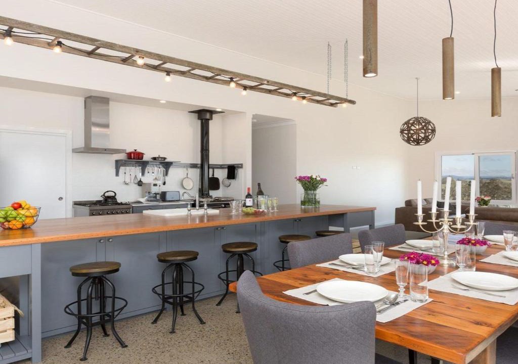 Durran Durra House | On a Hill
