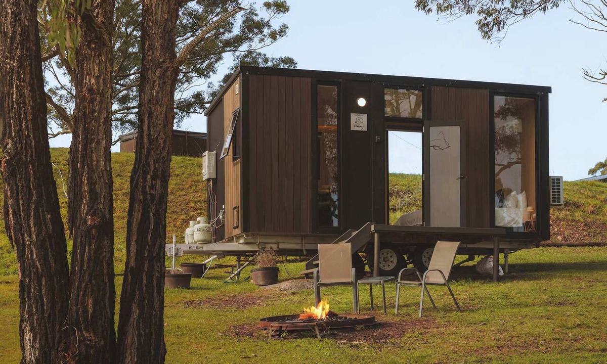 Rainbow Flat House | One-Gaea by Tiny Away
