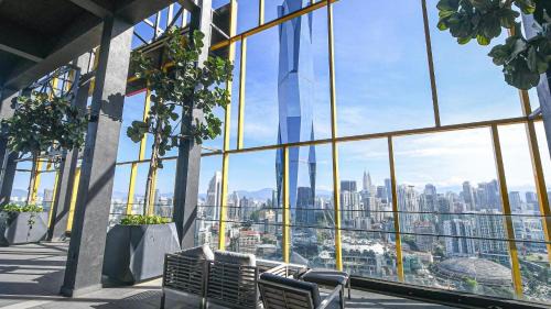 Kuala Lumpur Apartment | Opus KL Residences 1BR near TRX - Living Signature