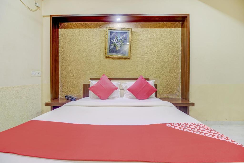 Navi Mumbai Hotel | OYO 75839 Hotel Rex Plaza