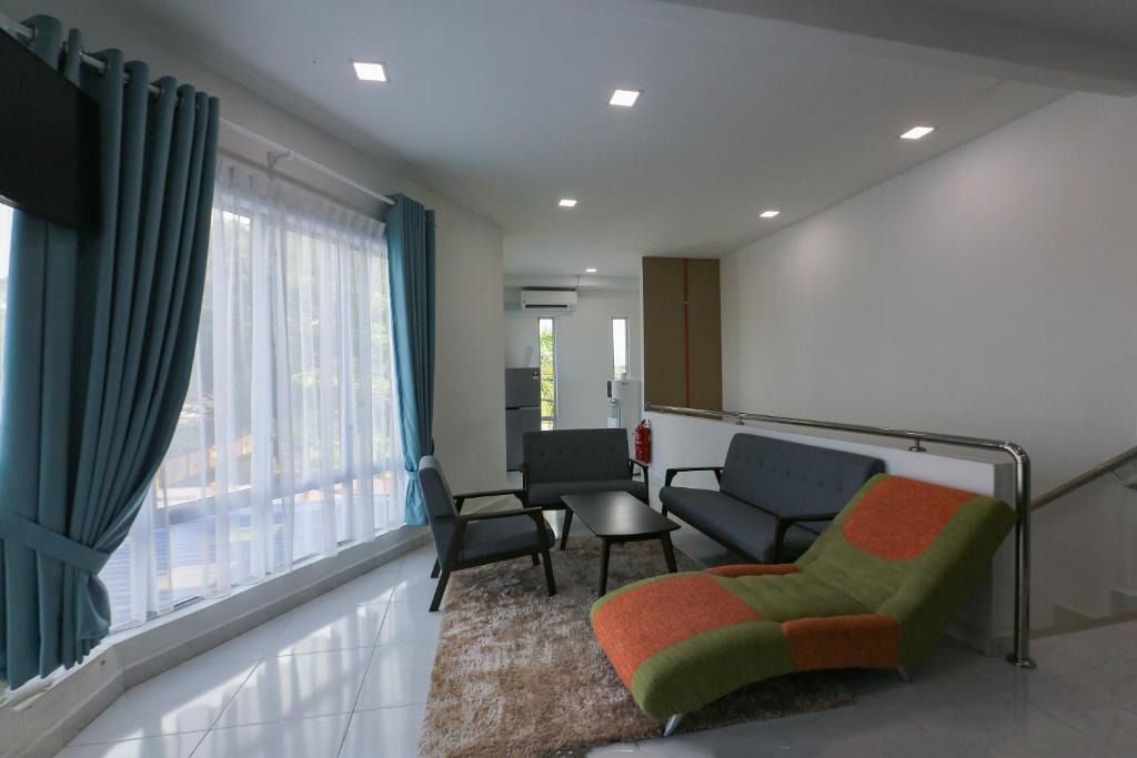 Pasir Puteh Hotel | OYO 89859 Pp Traveller's Hotel