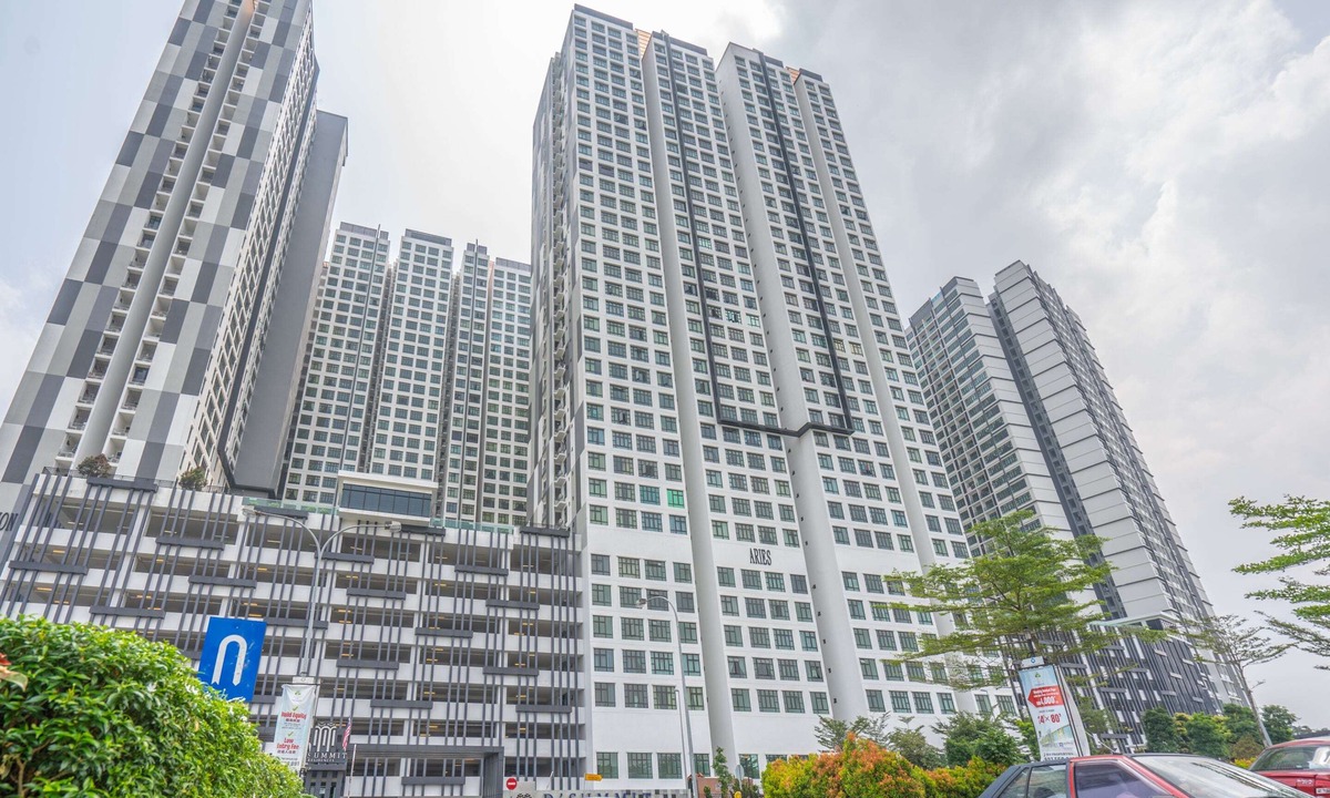 Kempas Hotel | OYO 90183 D' Summit Residence 2bhk