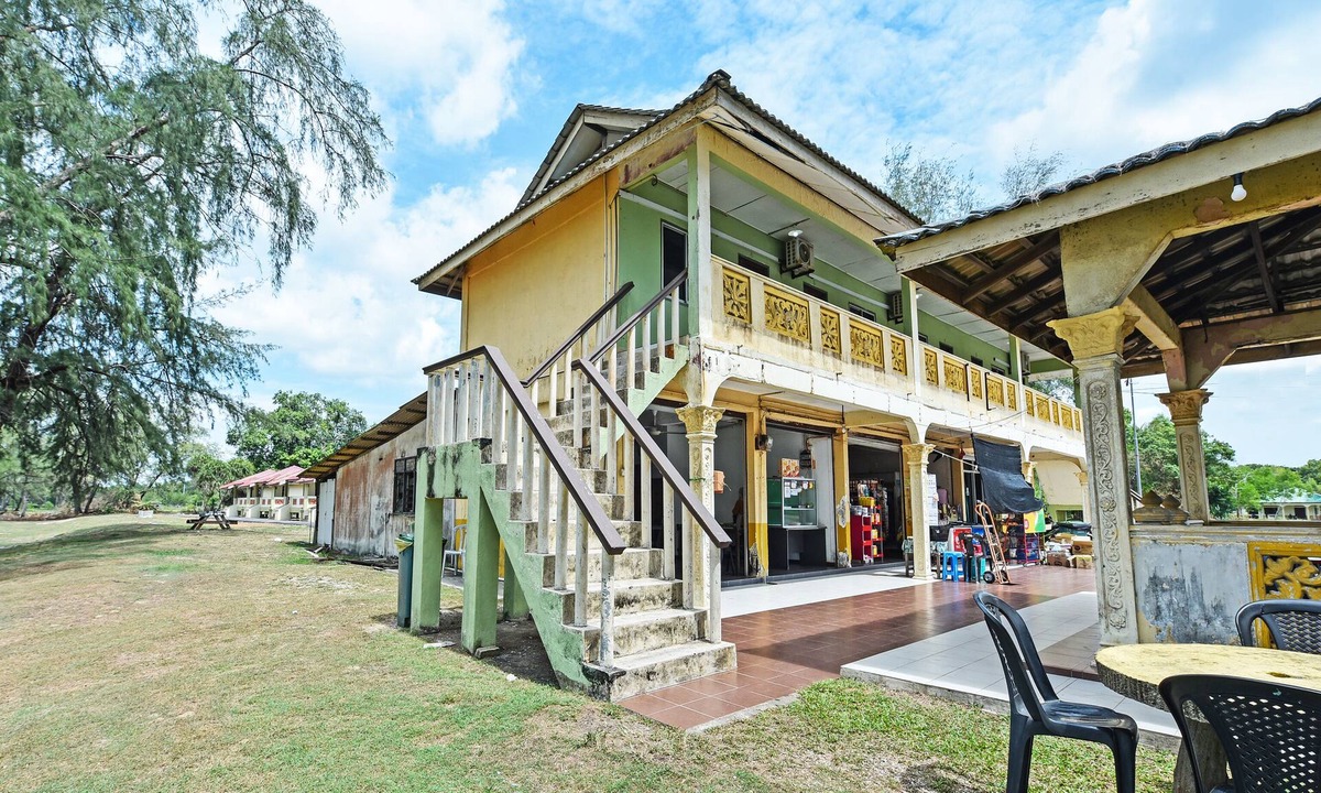 Kuala Rompin Hotel | OYO 90315 Chalet Pantai Rantau Panjang