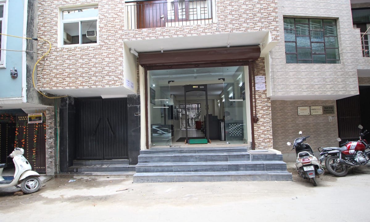 South West Hotel | OYO 9273 Surya Palace
