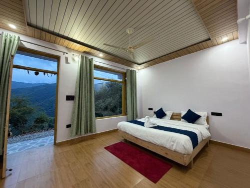 Chakrata Hotel | Pahadi Aangan Chakrata